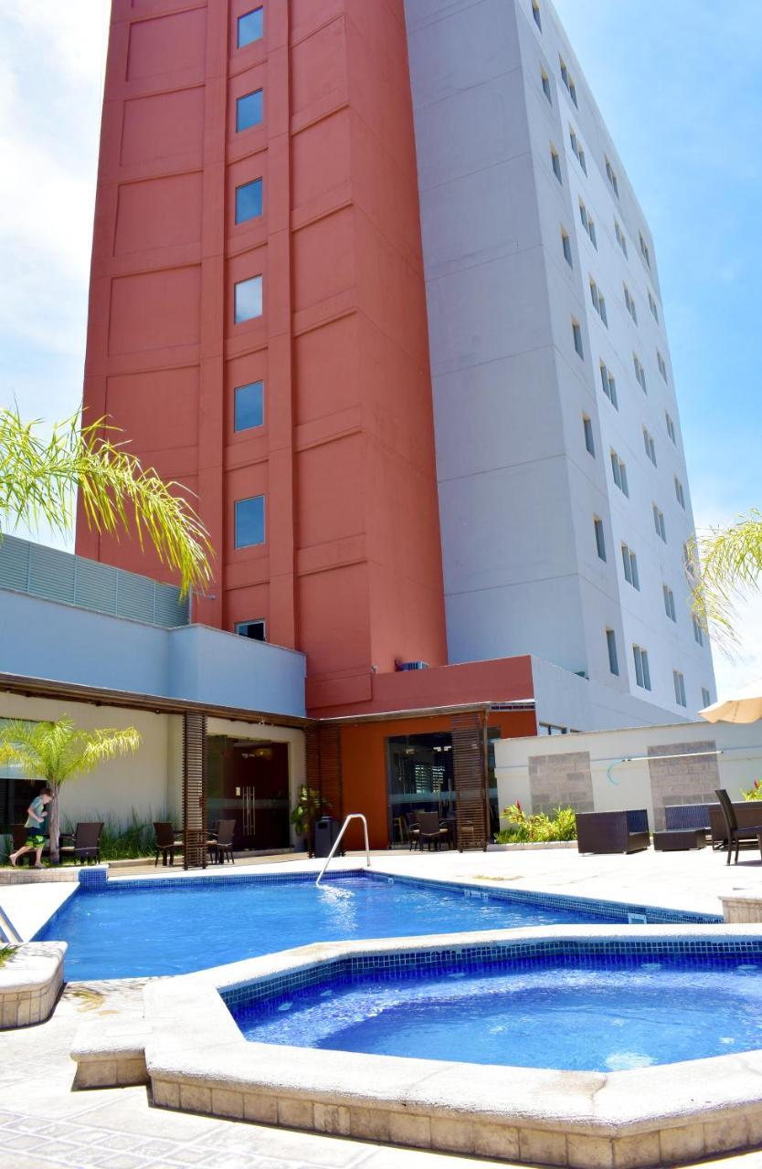 La Quinta By Wyndham Tegucigalpa 호텔 외부 사진
